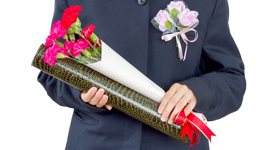 卒業式/卒園式/卒業祝い/卒園祝い/彼氏/彼女/先生/先輩/花/ギフト/プレゼント/卒業式/卒業祝い、卒園祝いの花を贈るタイミング
